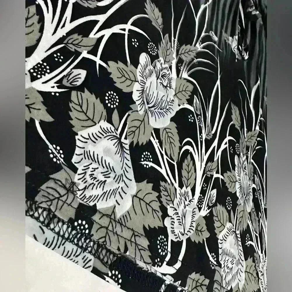 Beautiful Floral Black Grey Classy A-line Midi Skirt with Tie Waist Size Large - Picture 3 of 8